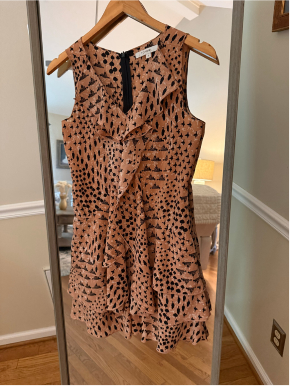 Women's Topgirl Mini Dress Size S Beige Black Patterned Ruffle Hem